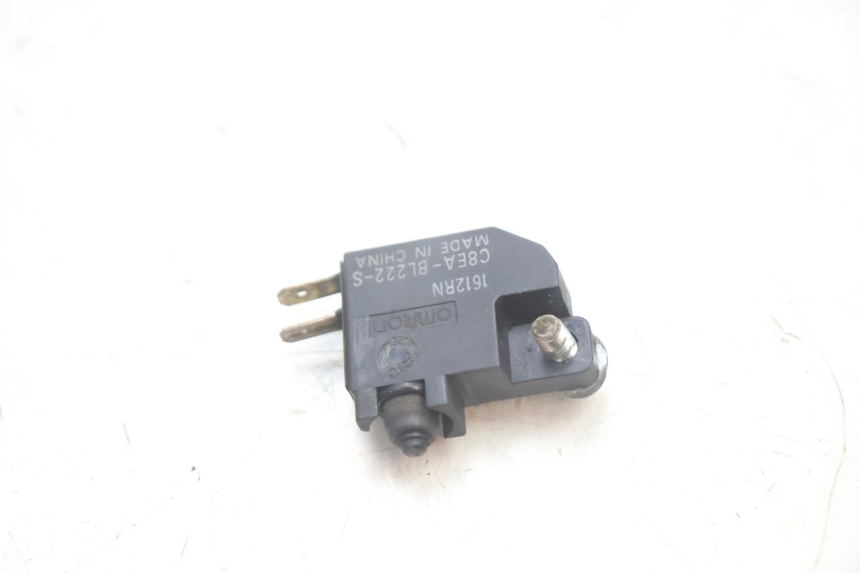 photo de LEFT STOP LIGHT SWITCH SUZUKI BURGMAN EXECUTIVE ABS 650 (2006 - 2012) - Alternative perspective