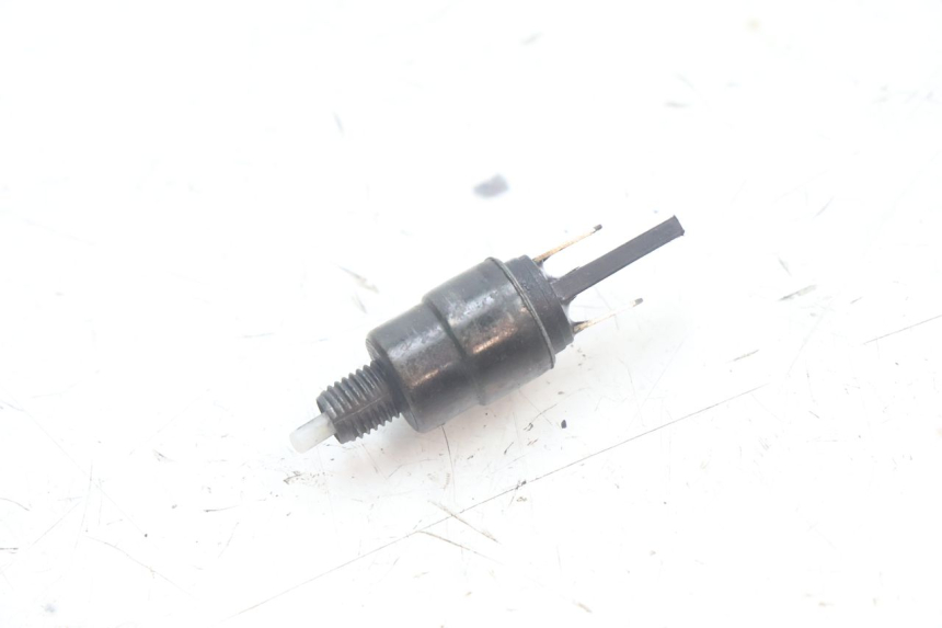 photo de LEFT STOP LIGHT SWITCH PEUGEOT KISBEE 4T 50 (2010 - 2017) - Component detail