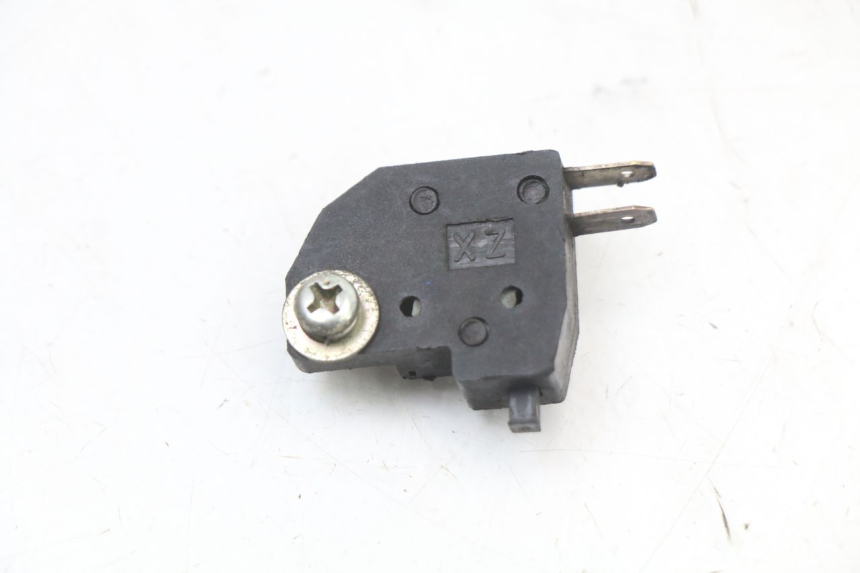 photo de LEFT STOP LIGHT SWITCH DAELIM S3 125 (2010 - 2017) - Component detail