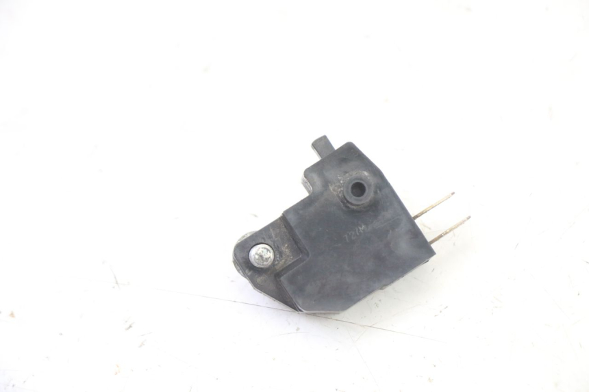 photo de LEFT STOP LIGHT SWITCH PEUGEOT SATELIS 125 (2013 - 2018) - Alternative perspective