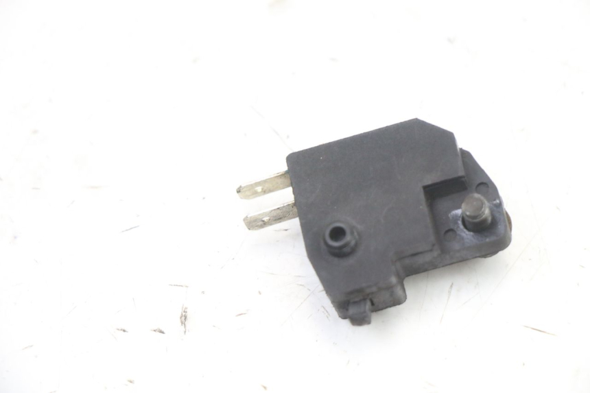 photo de LEFT BRAKE LIGHT SWITCH SYM FIDDLE 3 III 125 (2014 - 2020) - Alternative perspective