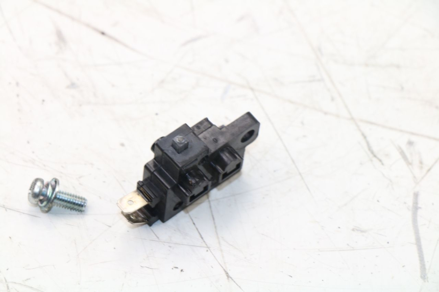 photo de LEFT STOP LIGHT SWITCH SYM GTS EFI 125 (2012 - 2016) - Zoom on usage condition