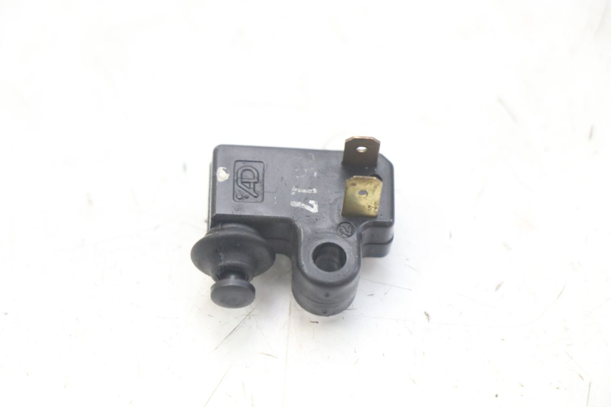 photo de LEFT STOP LIGHT SWITCH YAMAHA X-CITY XCITY 125 (2007 - 2013) - Zoom on usage condition
