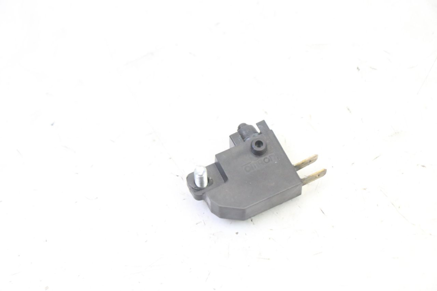 photo de LEFT STOP LIGHT SWITCH YAMAHA XMAX X-MAX 125 (2021 - 2025) - Zoom on usage condition