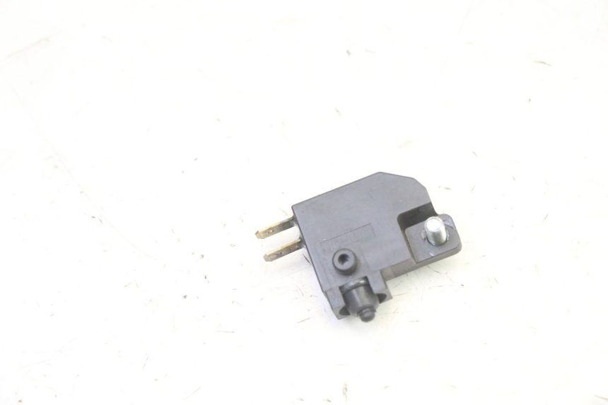 photo de LEFT STOP LIGHT SWITCH YAMAHA XMAX X-MAX 125 (2021 - 2025) - Alternative perspective