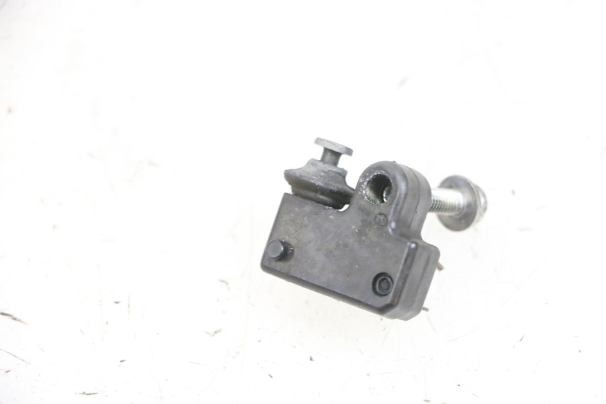 photo de LEFT BRAKE LIGHT SWITCH YAMAHA XMAX X-MAX 125 (2006 - 2009) - Component detail