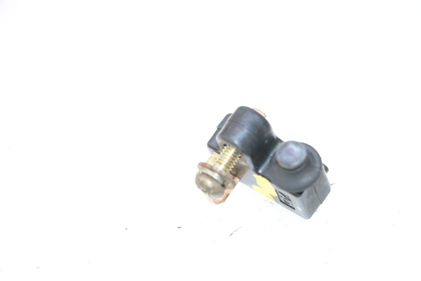 photo de LEFT BRAKE LIGHT SWITCH YAMAHA XMAX X-MAX 125 (2006 - 2009) - Alternative perspective