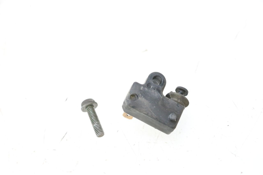photo de LEFT STOP LIGHT SWITCH YAMAHA XP T-MAX ABS 500 (2005 - 2005) - Zoom on usage condition
