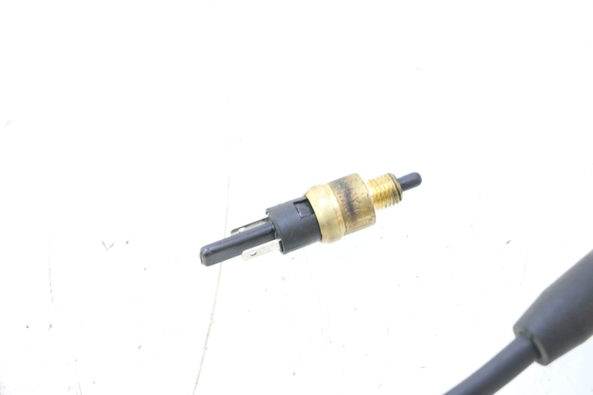 photo de LEFT STOP LIGHT SWITCH YAMAHA YP MAJESTY 125 (1998 - 2001) - Component detail