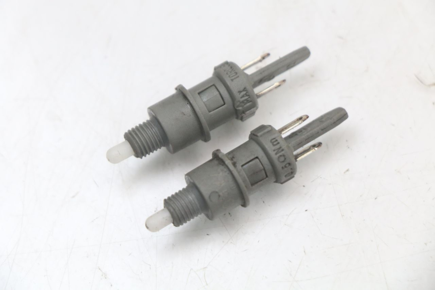 photo de Stop light switch PEUGEOT GEOPOLIS RS 125 (2007 - 2009) - Component detail