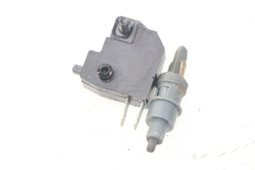 photo de STOP LIGHT SWITCH PEUGEOT KISBEE 2T 50 (2010 - 2017) - Component detail