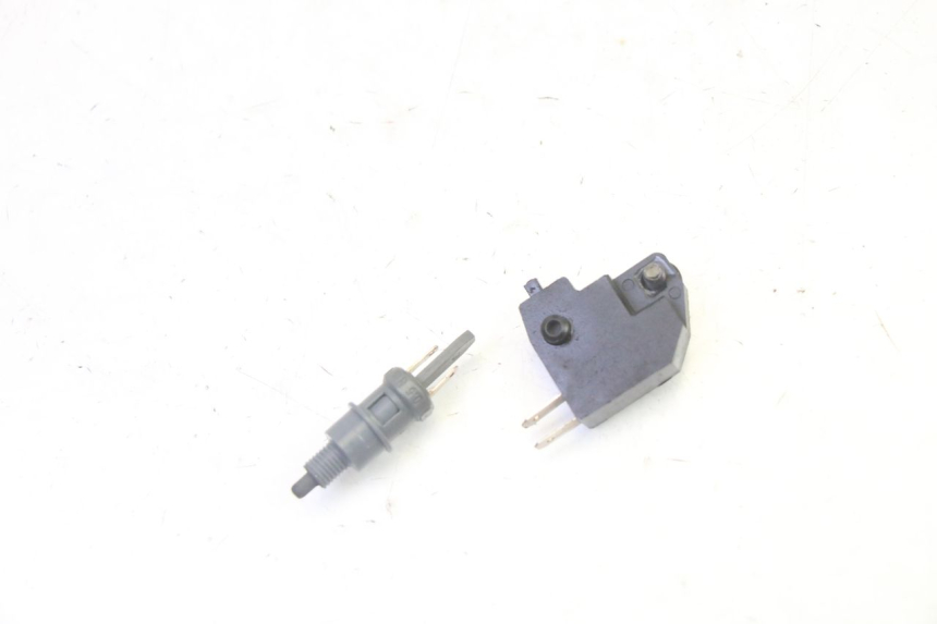 photo de STOP LIGHT SWITCH PEUGEOT KISBEE 2T 50 (2010 - 2017) - Component detail