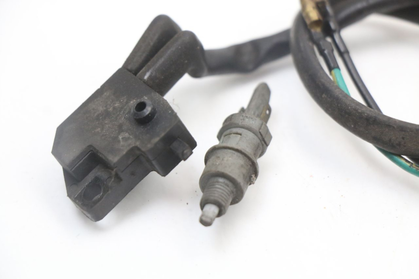 photo de STOP LIGHT SWITCH PEUGEOT KISBEE 4T 50 (2018 - 2022) - Component detail