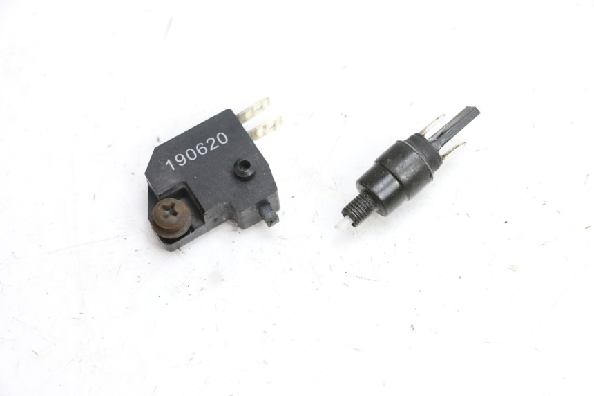 photo de STOP LIGHT SWITCH PEUGEOT KISBEE 4T 50 (2018 - 2022) - Component detail
