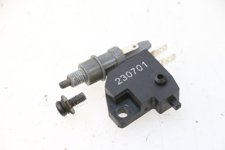 photo de STOP LIGHT SWITCH PEUGEOT KISBEE 4T 50 (2023 - 2026) - Main view