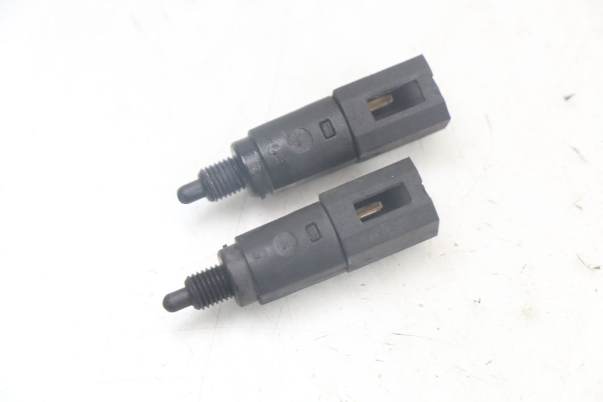 photo de STOP LIGHT SWITCH PIAGGIO LIBERTY 125 (2009 - 2013) - Main view