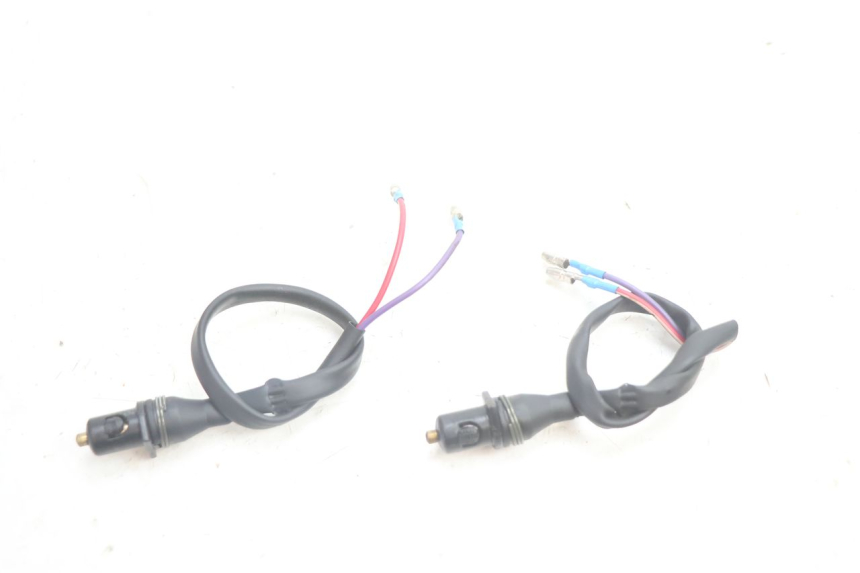 photo de STOP LIGHT SWITCH LONGJIA LJ50QT 8M 2T 50 (2010 - 2017) - Component detail