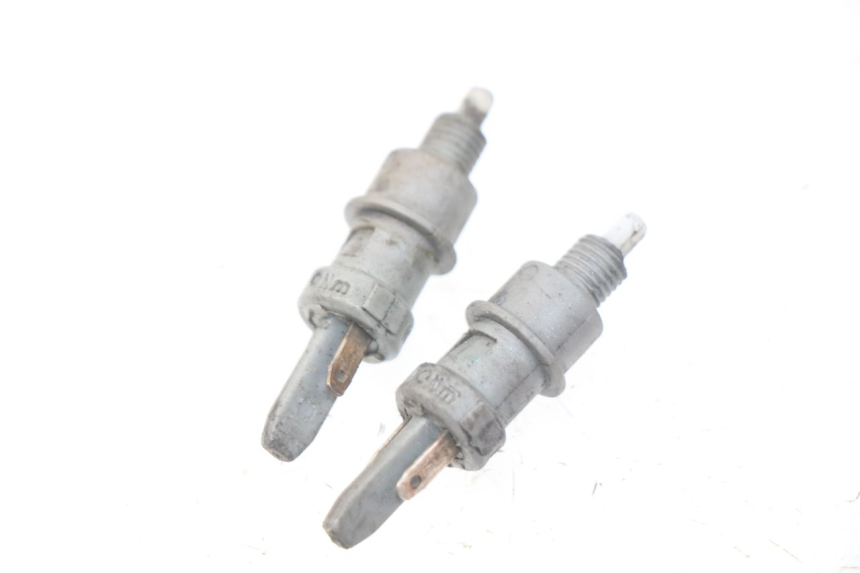 photo de STOP LIGHT SWITCH PEUGEOT LUDIX 50 (2005 - 2007) - Component detail