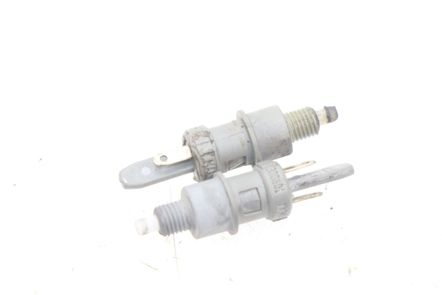 photo de STOP LIGHT SWITCH PEUGEOT LUDIX 50 (2008 - 2017) - Component detail