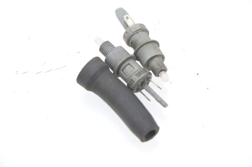 photo de STOP LIGHT SWITCH PEUGEOT LUDIX ONE 50 (2005 - 2008) - Component detail