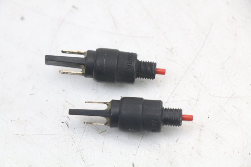 photo de STOP LIGHT SWITCH PIAGGIO MP3 HPE 350 (2018 - 2020) - Zoom on usage condition