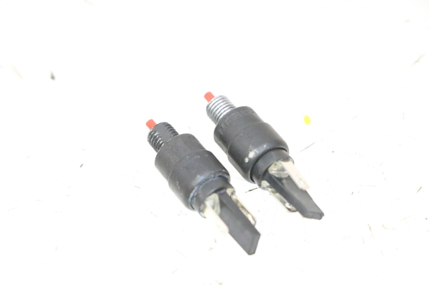 photo de STOP LIGHT SWITCH PIAGGIO MP3 HPE 310 (2024 - 2025) - Component detail