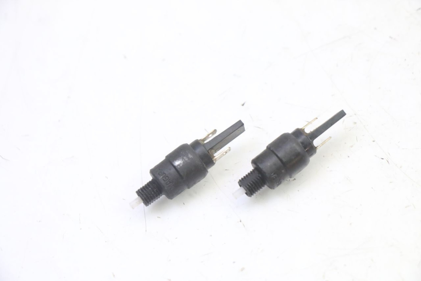 photo de STOP LIGHT SWITCH PIAGGIO MP3 RL 250 (2006 - 2010) - Main view