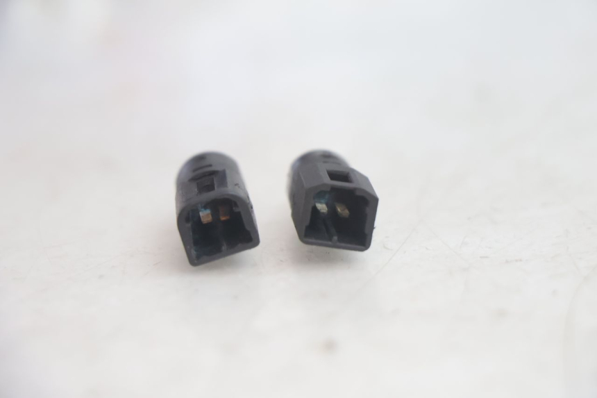 photo de STOP LIGHT SWITCH PIAGGIO MP3 125 (2006 - 2014) - Zoom on usage condition