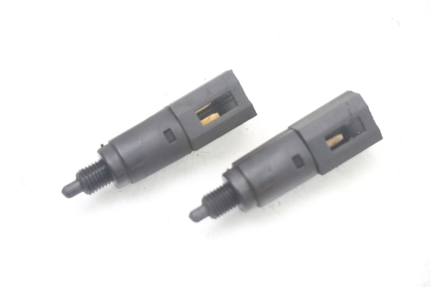 photo de STOP LIGHT SWITCH PIAGGIO VESPA GRANTURISMO 125 (2003 - 2007) - Main view