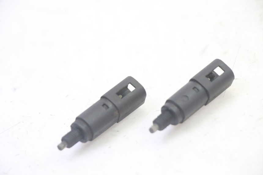 photo de STOP LIGHT SWITCH GILERA RUNNER SP 50 (2009 - 2017) - Component detail