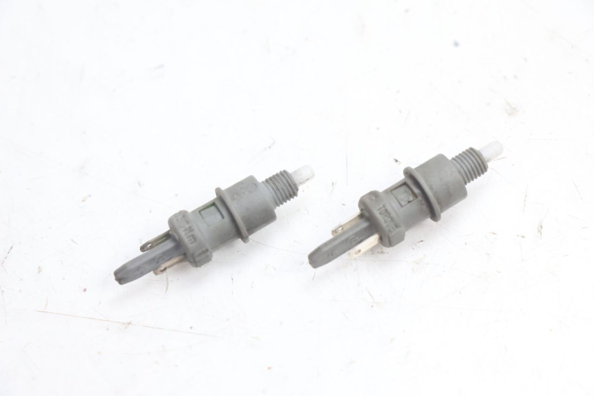 photo de STOP LIGHT SWITCH PEUGEOT SPEEDFIGHT 2 AC 50 (2000 - 2009) - Component detail