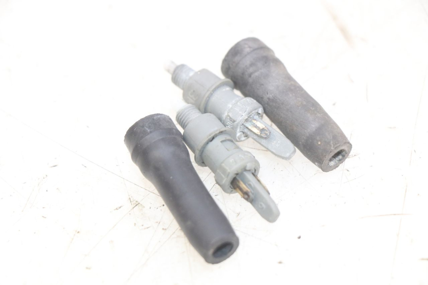 photo de STOP LIGHT SWITCH PEUGEOT TREKKER 50 (1998 - 2004) - Component detail