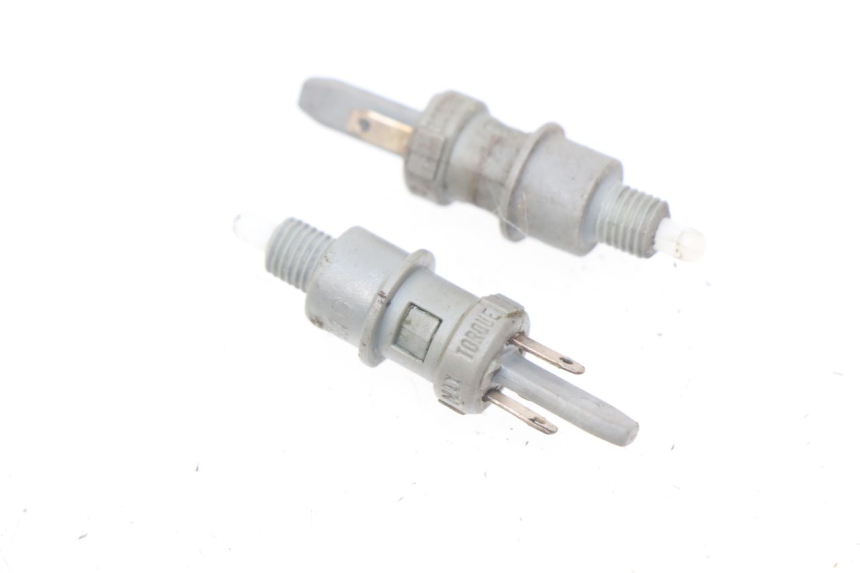 photo de STOP LIGHT SWITCH PEUGEOT VIVACITY 50 (1998 - 2003) - Component detail