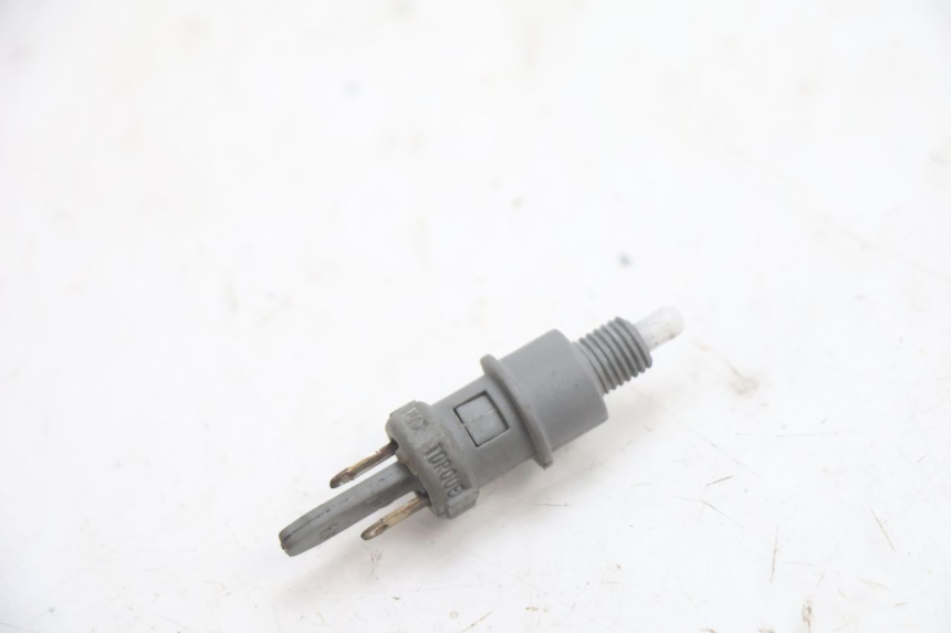 photo de STOP LIGHT SWITCH PEUGEOT VIVACITY 50 (2004 - 2009) - Component detail
