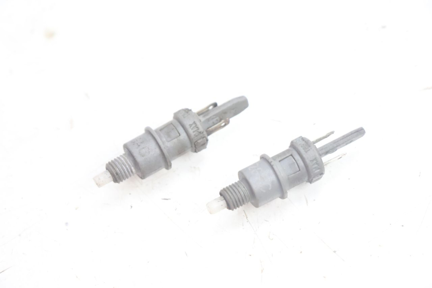 photo de STOP LIGHT SWITCH PEUGEOT VIVACITY 100 (1999 - 2008) - Main view