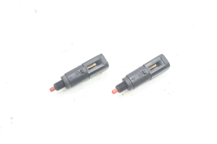 photo de STOP LIGHT SWITCH PIAGGIO X8 STREET 125 (2006 - 2007) - Main view