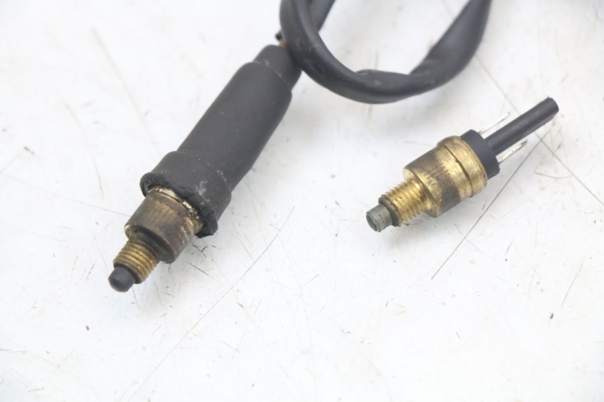 photo de STOP LIGHT SWITCH YAMAHA BW'S NG NEXT GENERATION 50 (1996 - 2003) - Zoom on usage condition