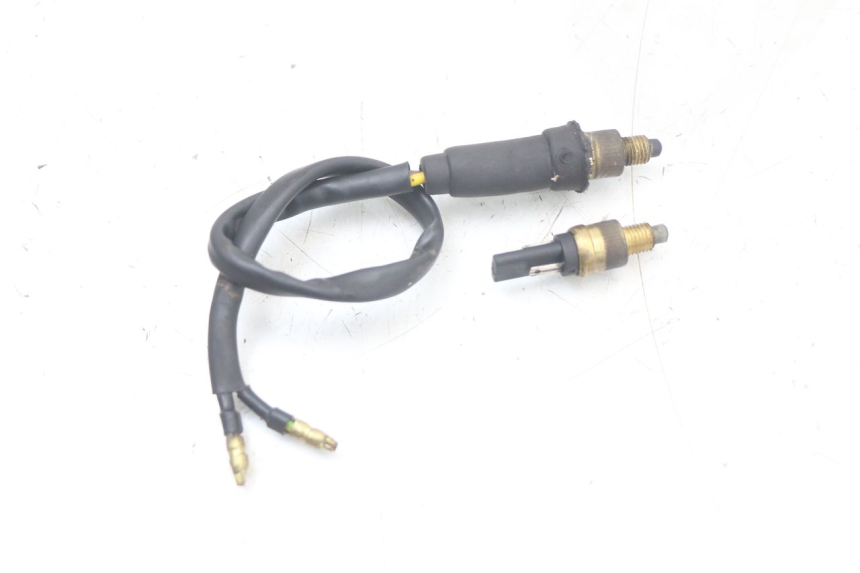 photo de STOP LIGHT SWITCH YAMAHA BW'S NG NEXT GENERATION 50 (1996 - 2003) - Technical close-up