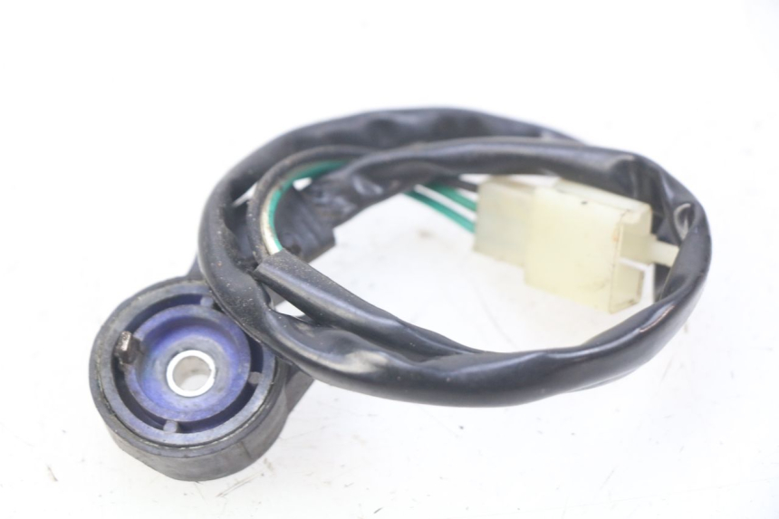 photo de IGNITION SWITCH KICKSTAND TNT MOTOR BOSTON 4T 50 (2018 - 2025) - Zoom on usage condition