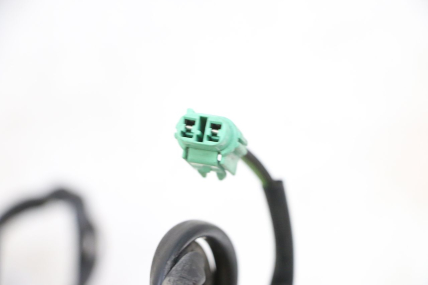 photo de KICKSTAND CUT-OFF SWITCH SUZUKI BURGMAN 650 (2013 - 2020) - Fixing points details