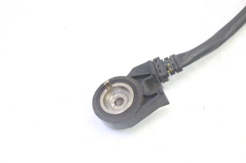 photo de SIDE STAND SWITCH KYMCO DINK STREET 125 (2009 - 2014) - Technical close-up