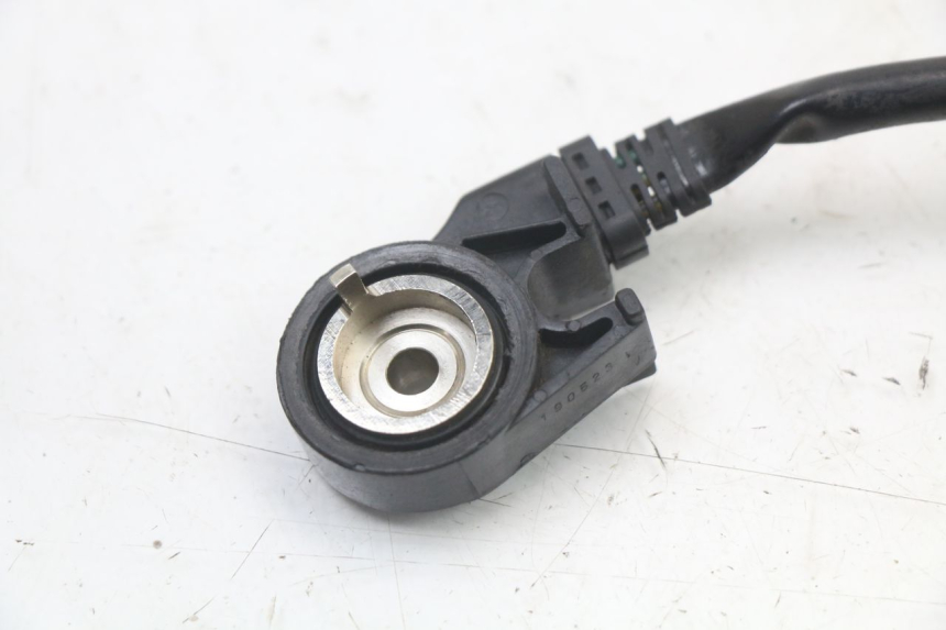 photo de SIDE STAND SWITCH KYMCO X-TOWN XTOWN 125 (2016 - 2021) - Alternative perspective