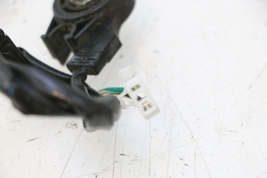 photo de SIDE STAND SWITCH BAIKU SAKURA 1 (2021 - 2025) - Zoom on usage condition