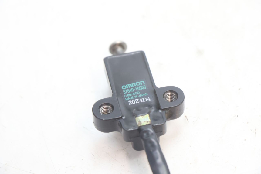 photo de SIDE STAND SWITCH SUZUKI SV S 650 (2003 - 2009) - Technical close-up