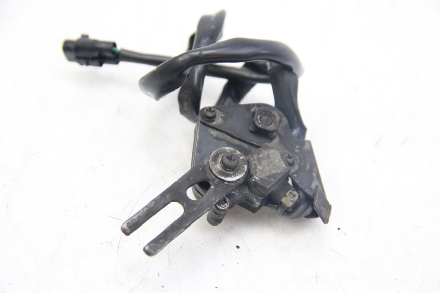 photo de IGNITION SWITCH KICKSTAND KAWASAKI Z ABS 1000 (2014 - 2020) - Zoom on usage condition