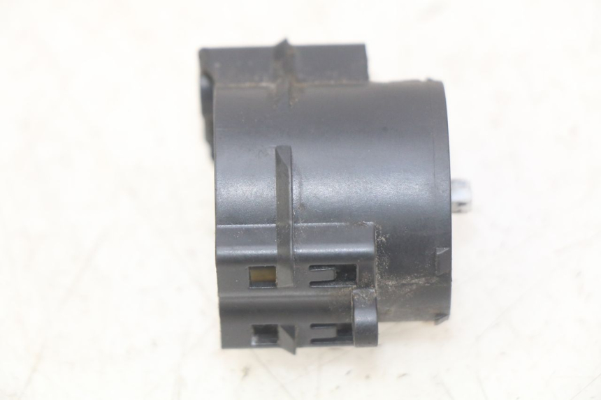 photo de IGNITION SWITCH HONDA FES PANTHEON 125 (2003 - 2007) - Component detail