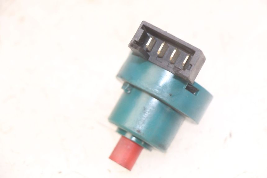 photo de IGNITION SWITCH PIAGGIO FLY 2T 50 (2004 - 2017) - Zoom on usage condition