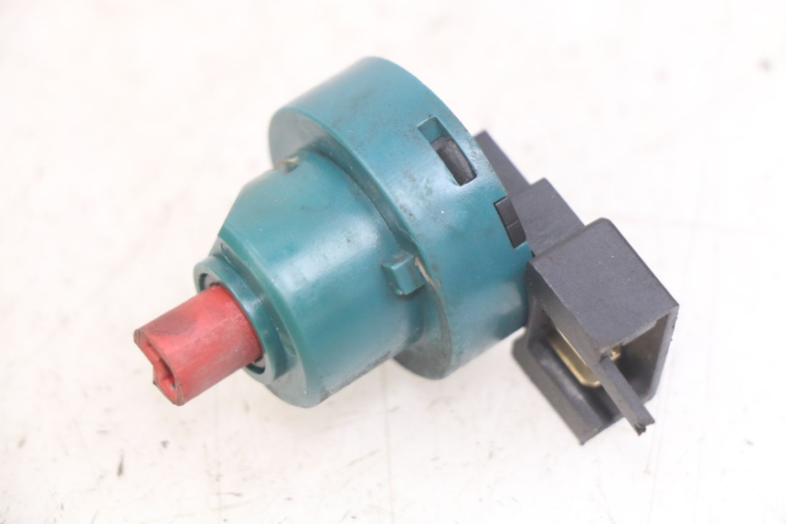 photo de IGNITION SWITCH PIAGGIO FLY 2T 50 (2004 - 2017) - Technical close-up