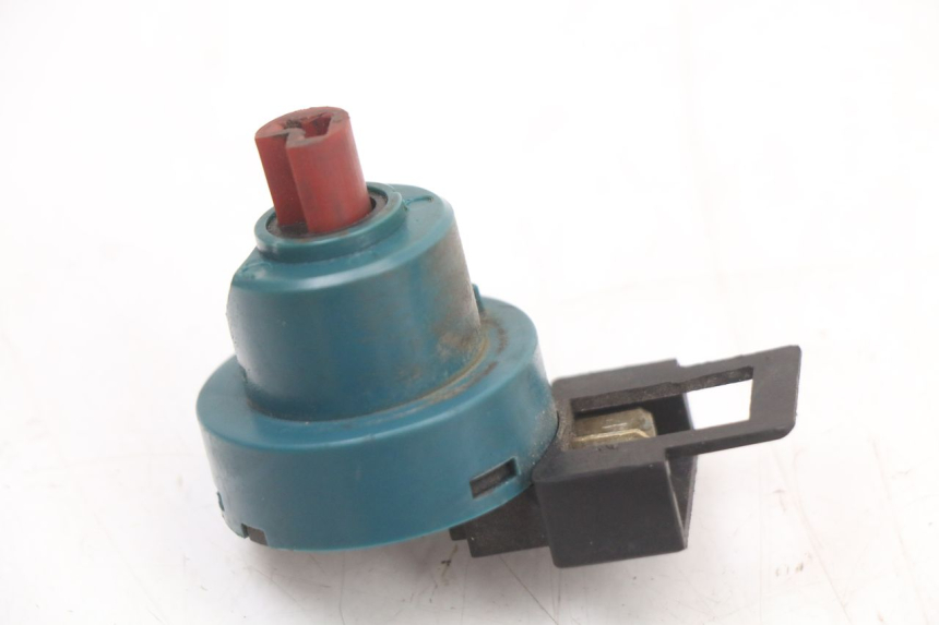 photo de SWITCH PIAGGIO FLY 4T 50 (2004 - 2010) - Main view