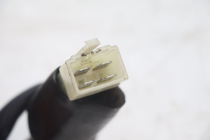 photo de IGNITION SWITCH PEUGEOT KISBEE 2T 50 (2010 - 2017) - Alternative perspective